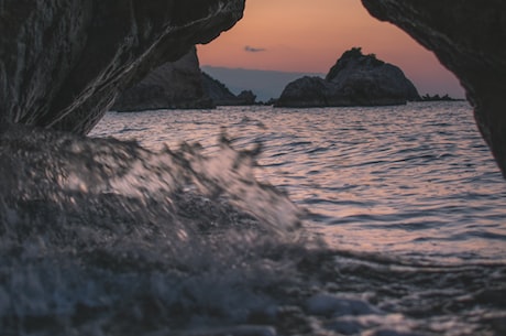 深海(深海蕴藏着巨大的宝藏)